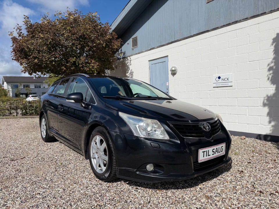 Toyota Avensis 2,0 D-4D T2 stc. 5d