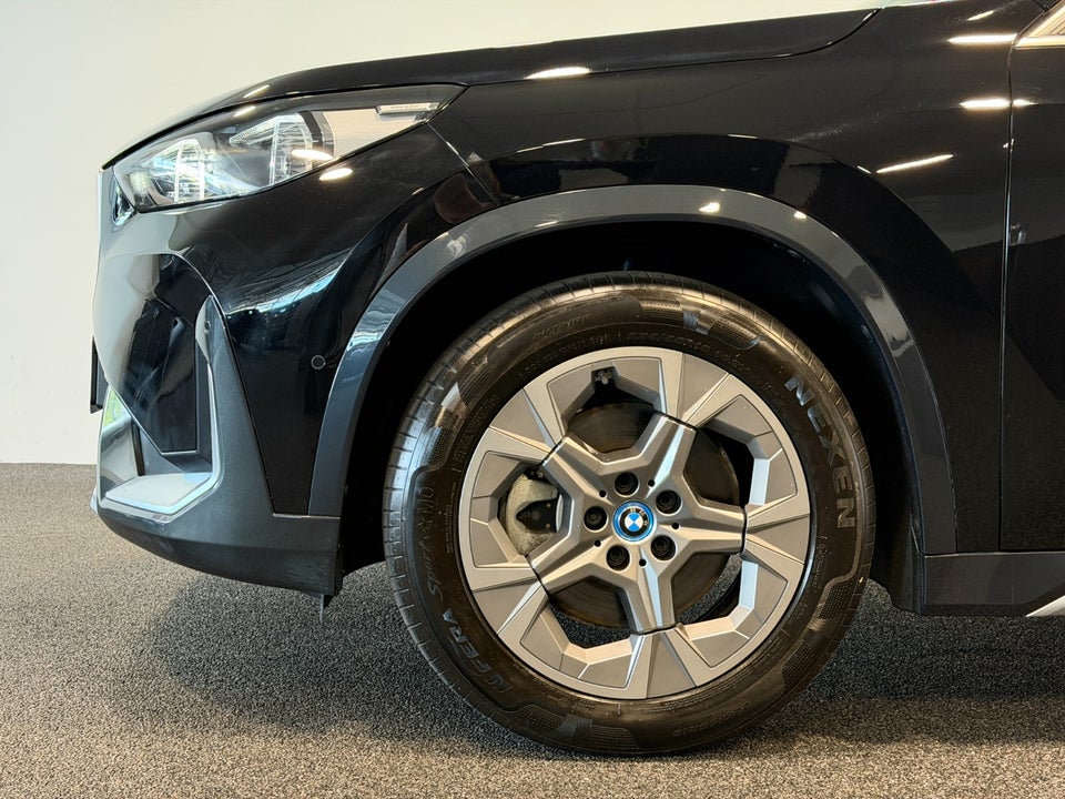 BMW iX1 xDrive30 X-Line 5d