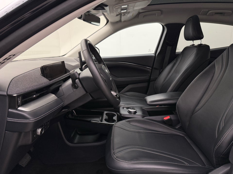 Ford Mustang Mach-E 98 Extended Range 5d