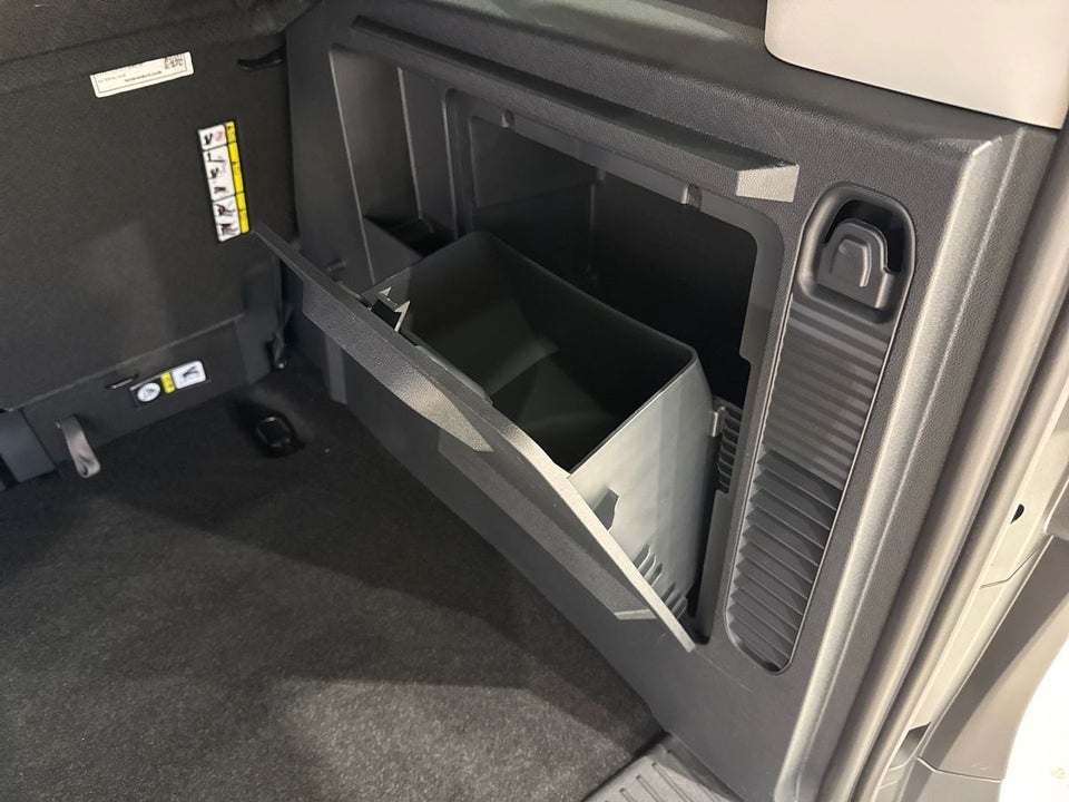 Ford E-Tourneo Courier 43 Titanium