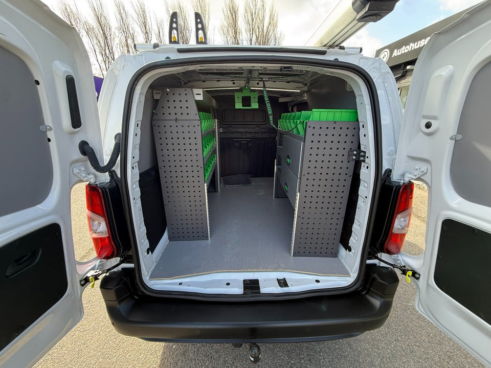 Peugeot Partner 1,5 BlueHDi 130 L2V2 Ultimate EAT8 Van