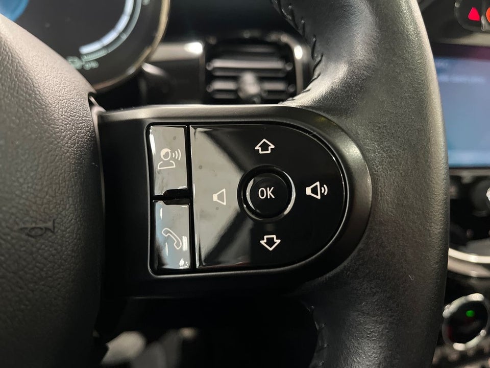 MINI Cooper SE Camden Edition 3d