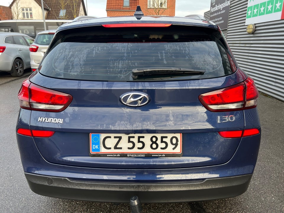 Hyundai i30 1,0 T-GDi Life Komfort stc. 5d