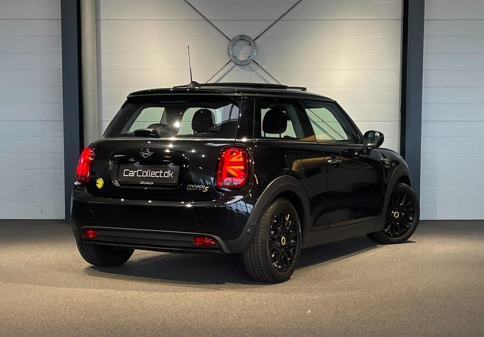 MINI Cooper SE Classic Trim 3d