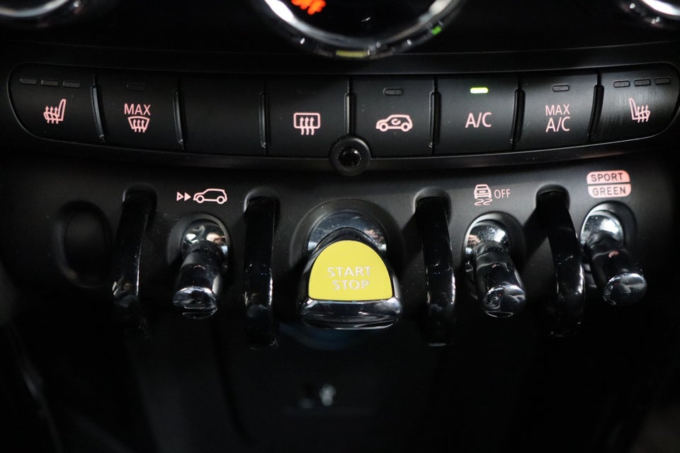 MINI Cooper SE Classic Trim 3d