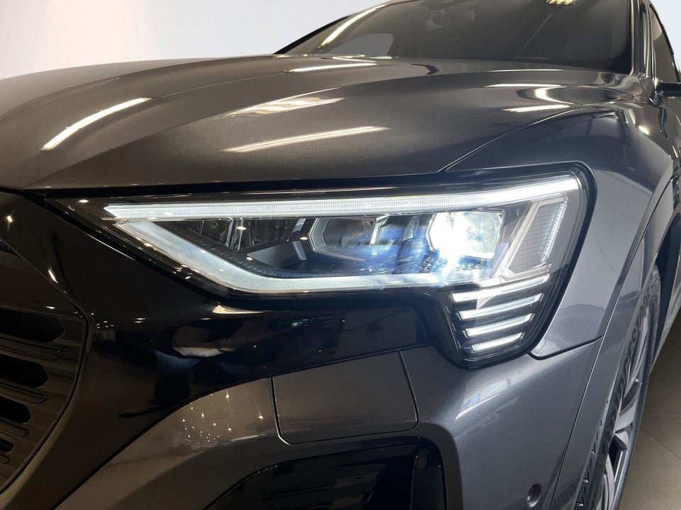 Audi Q8 e-tron 55 S-line quattro 5d