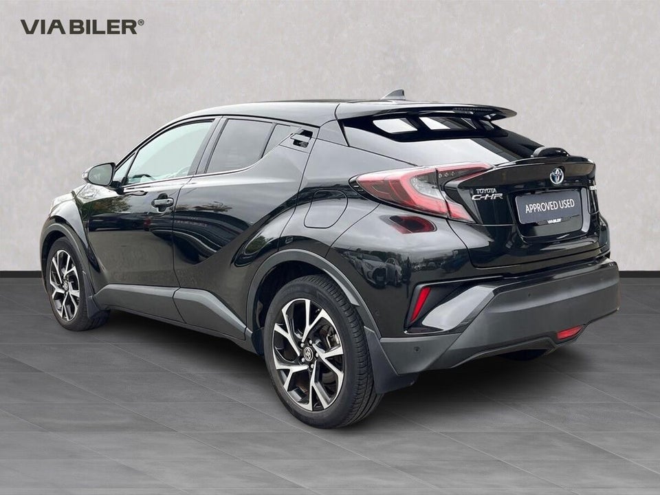 Toyota C-HR 1,8 Hybrid Premium Selected CVT 5d