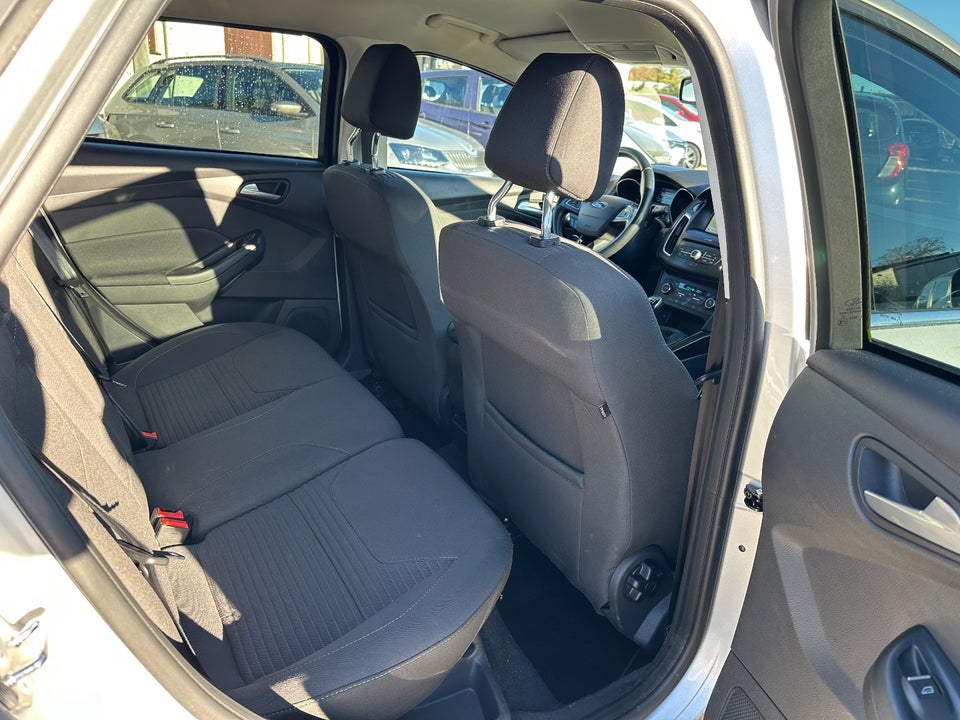 Ford Focus 1,0 SCTi 125 Titanium Fun stc. 5d