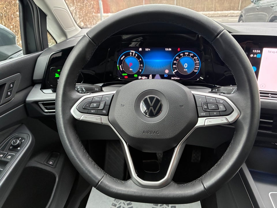 VW Golf VIII 1,4 eHybrid DSG 5d