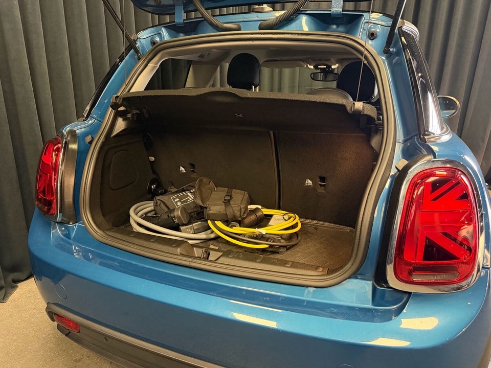 MINI Cooper SE Classic Trim 3d