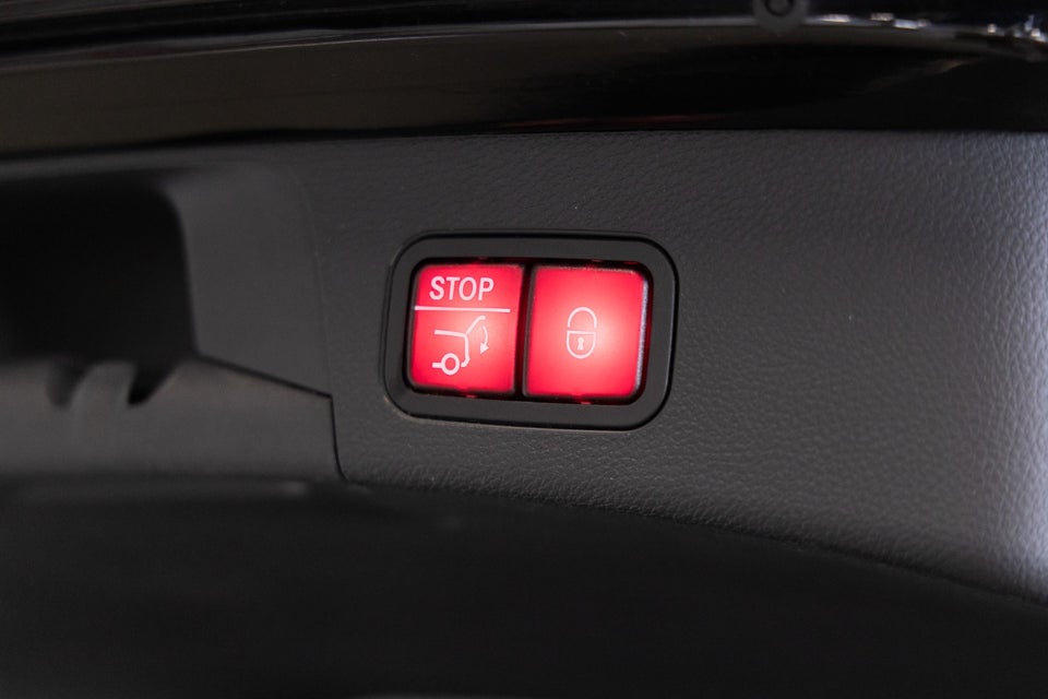 Mercedes C300 e 2,0 AMG Line stc. aut. 5d