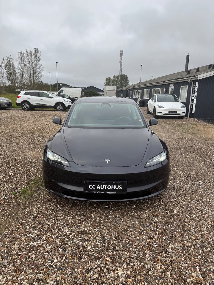 Tesla Model 3 RWD 4d