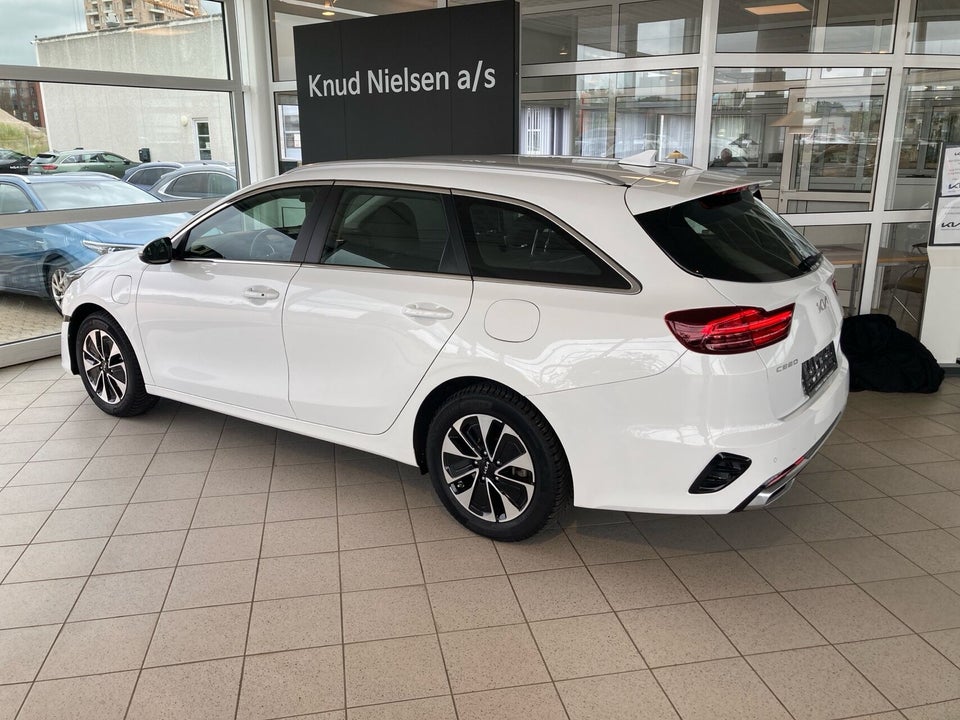 Kia Ceed 1,6 PHEV Prestige SW DCT 5d