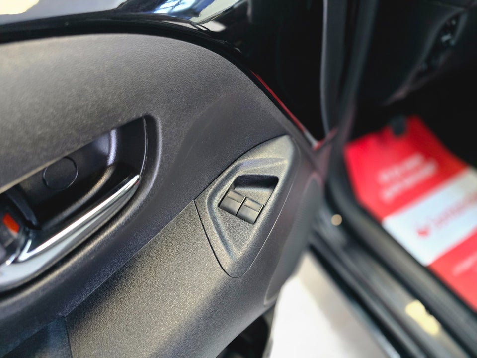 Toyota Aygo 1,0 VVT-i x-play 5d