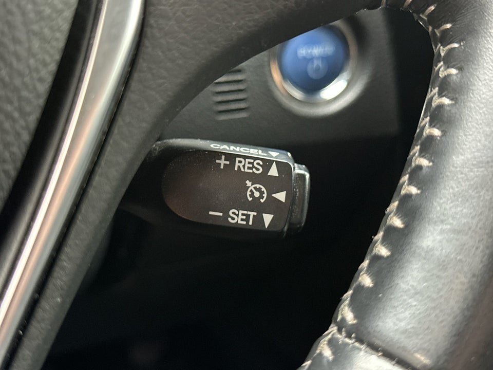 Toyota Auris 1,8 Hybrid H2 Comfort CVT 5d