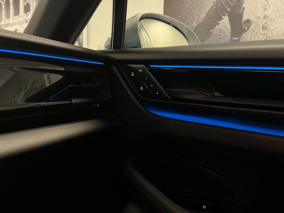 Porsche Macan 4 5d