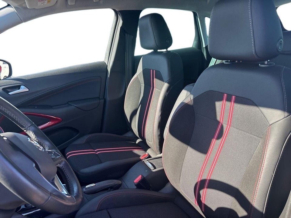 Opel Crossland 1,2 T 130 GS aut. 5d