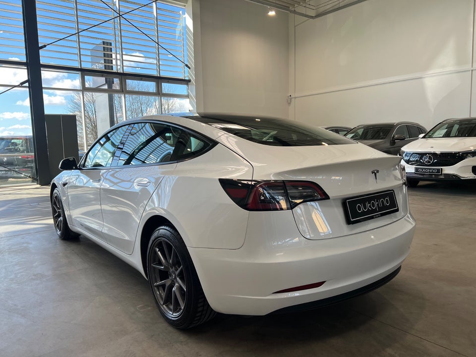 Tesla Model 3 RWD 4d