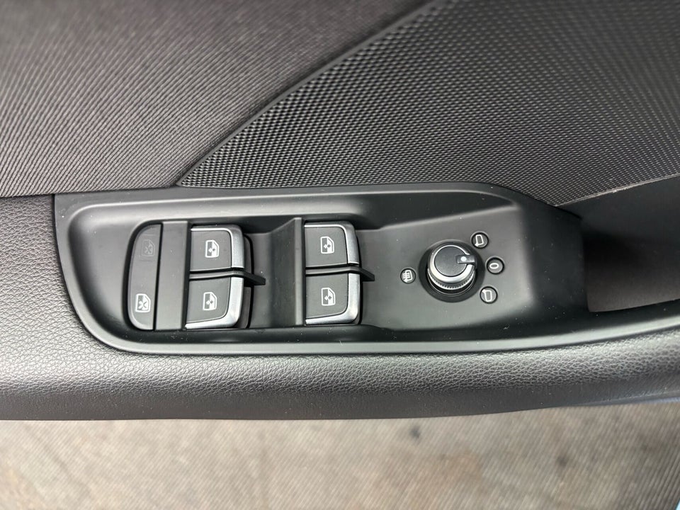 Audi A3 35 TFSi Sport Limited Sportback S-tr. 5d