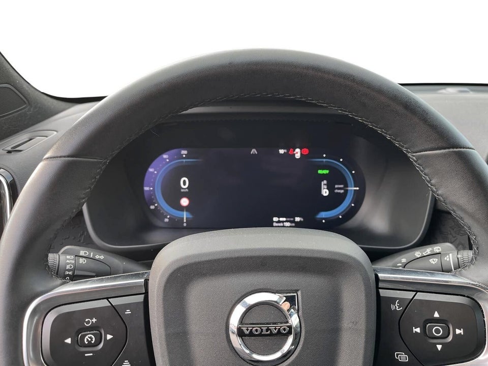 Volvo XC40 ReCharge Extended Range Plus 5d