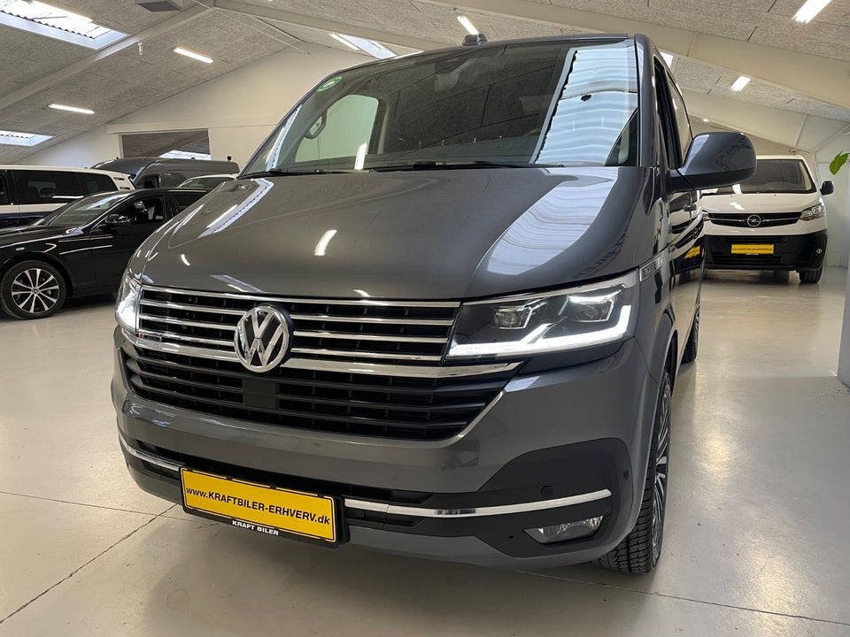 VW Transporter 2,0 TDi 199 Kassevogn DSG 4Motion kort