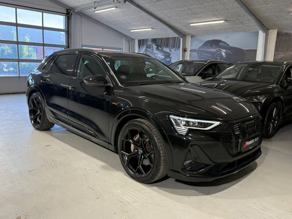 Audi e-tron 55 S-line quattro 5d