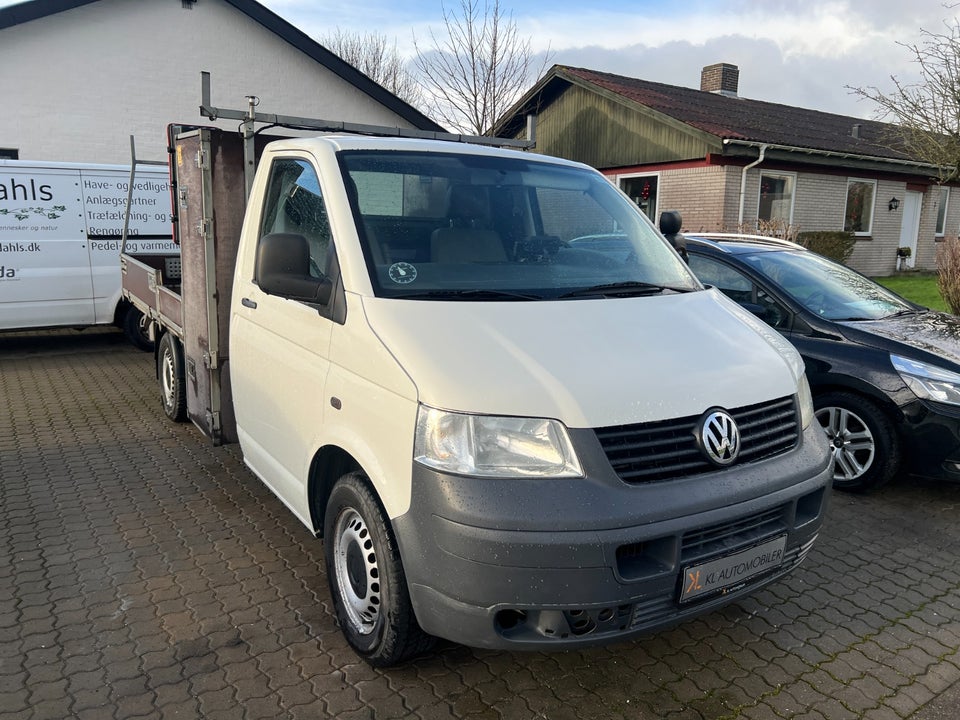 VW Transporter 2,5 TDi 130 Ladvogn kort 2d