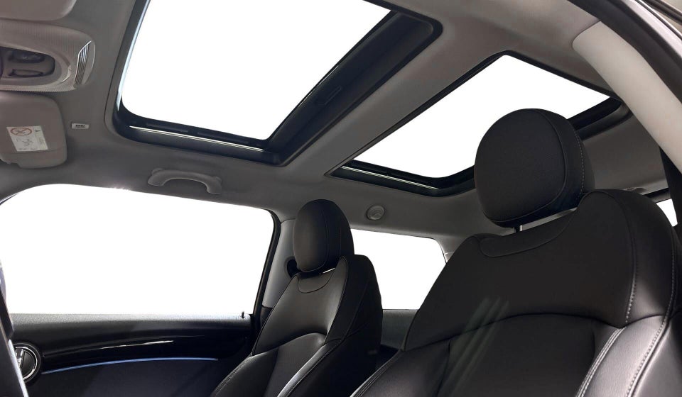 MINI Cooper SE Camden Edition 3d