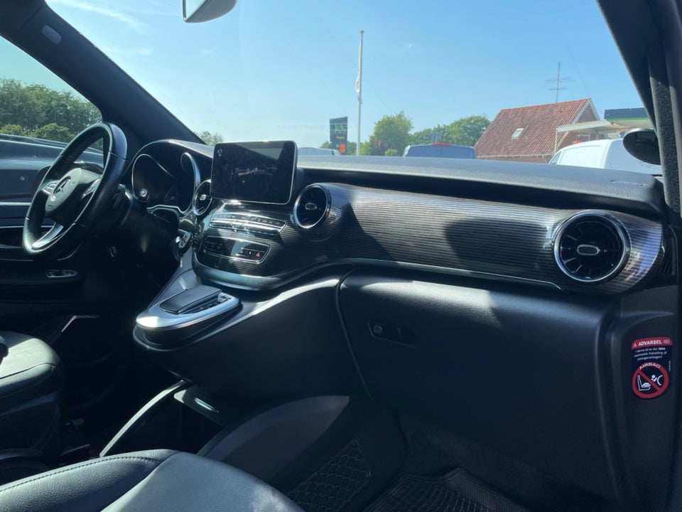 Mercedes EQV300 Avantgarde XL Van