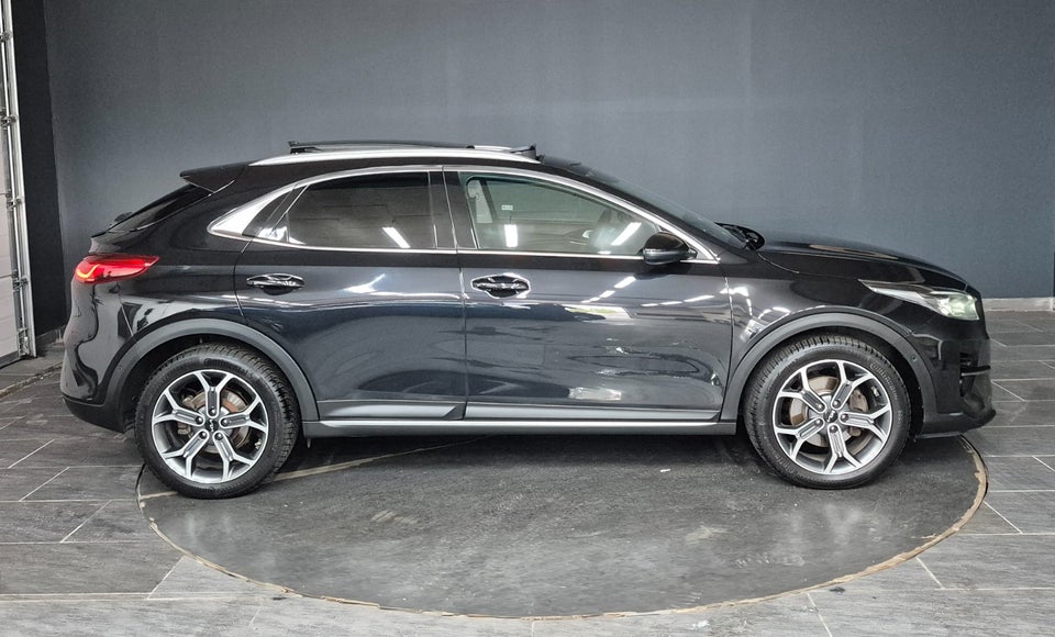 Kia XCeed 1,6 PHEV Upgrade DCT 5d