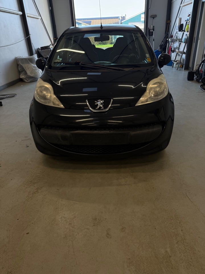 Peugeot 107 1,0  5d