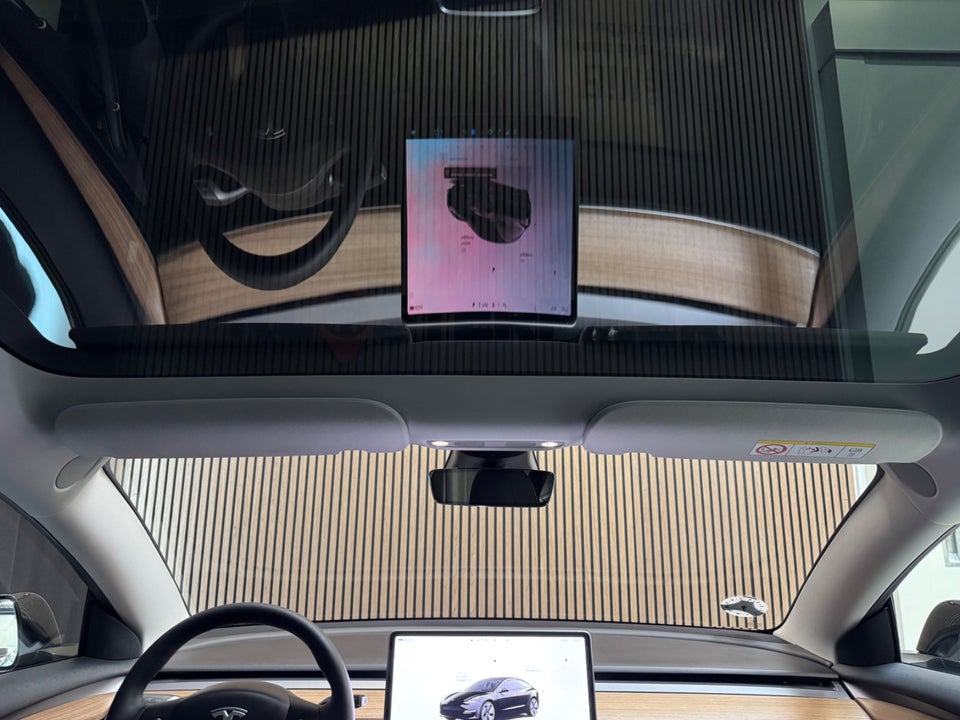 Tesla Model 3 Standard Range+ RWD 4d