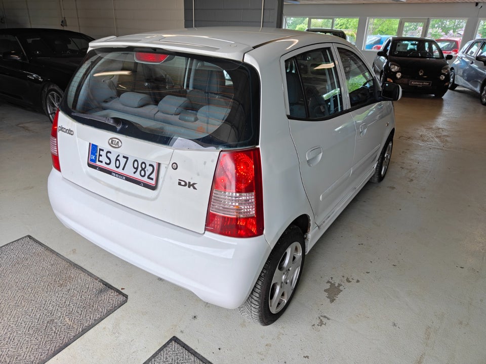 Kia Picanto 1,1 EX 5d