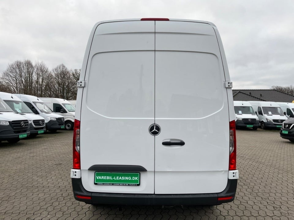 Mercedes Sprinter 316 2,2 CDi A2 Kassevogn RWD