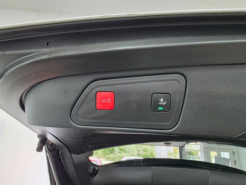 Peugeot 3008 1,6 Hybrid Allure Pack Limited EAT8 5d