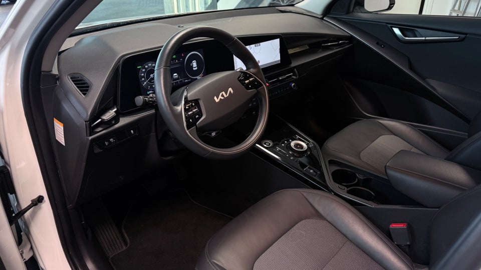 Kia Niro 64 EV Vision 5d