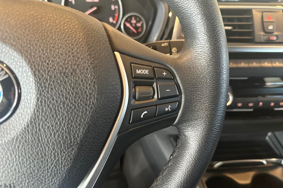 BMW 320d 2,0 Touring Executive aut. 5d