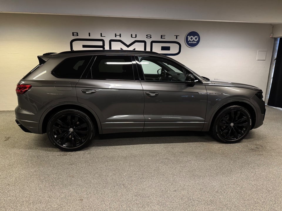 VW Touareg 3,0 TDi 286 R-line aut. 4Motion 5d