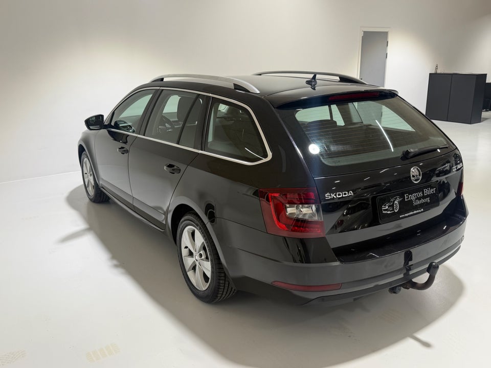 Skoda Octavia 1,6 TDi 115 Style Combi DSG 5d