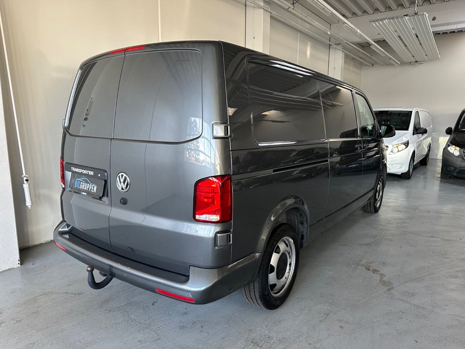 VW Transporter 2,0 TDi 204 Kassevogn DSG lang