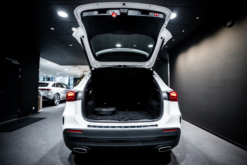 Mercedes GLA250 e 1,3 AMG Premium aut. 5d