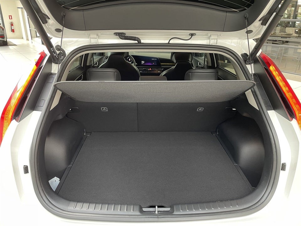 Kia Niro 64 EV Upgrade 5d