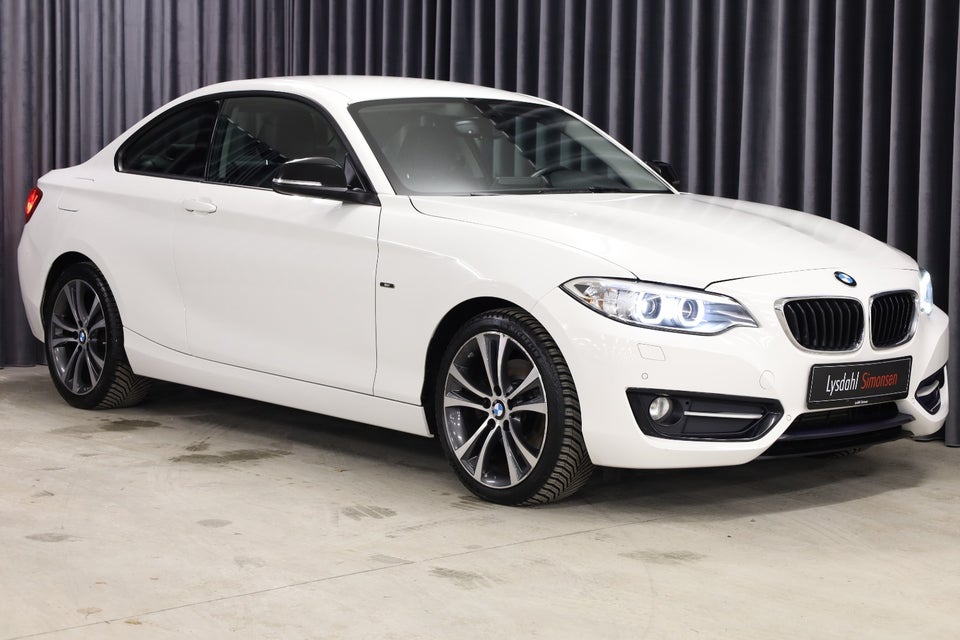 BMW 220i 2,0 Coupé aut. 2d