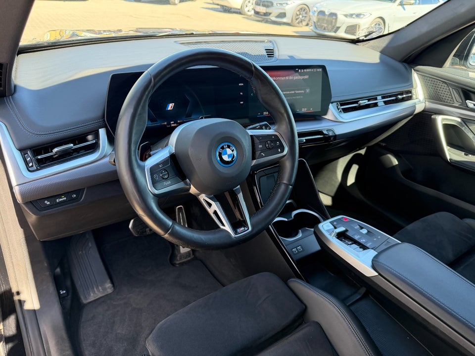 BMW iX1 xDrive30 M-Sport Premium 5d