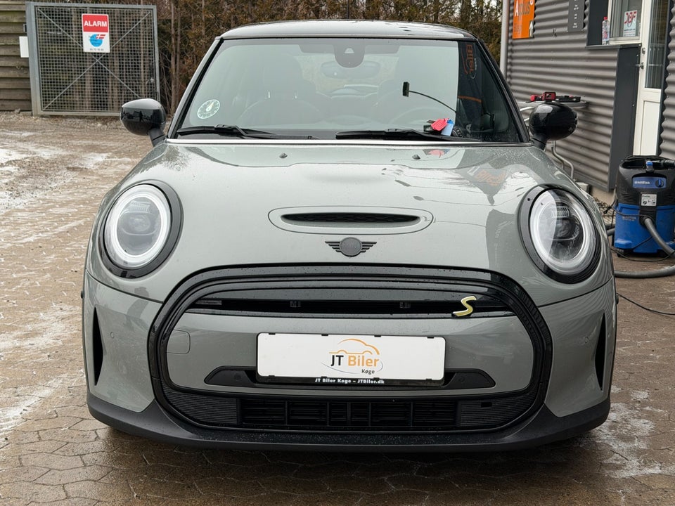 MINI Cooper SE Maximise 3d