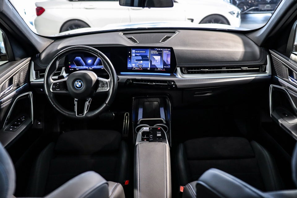 BMW iX1 xDrive30 M-Sport Premium 5d