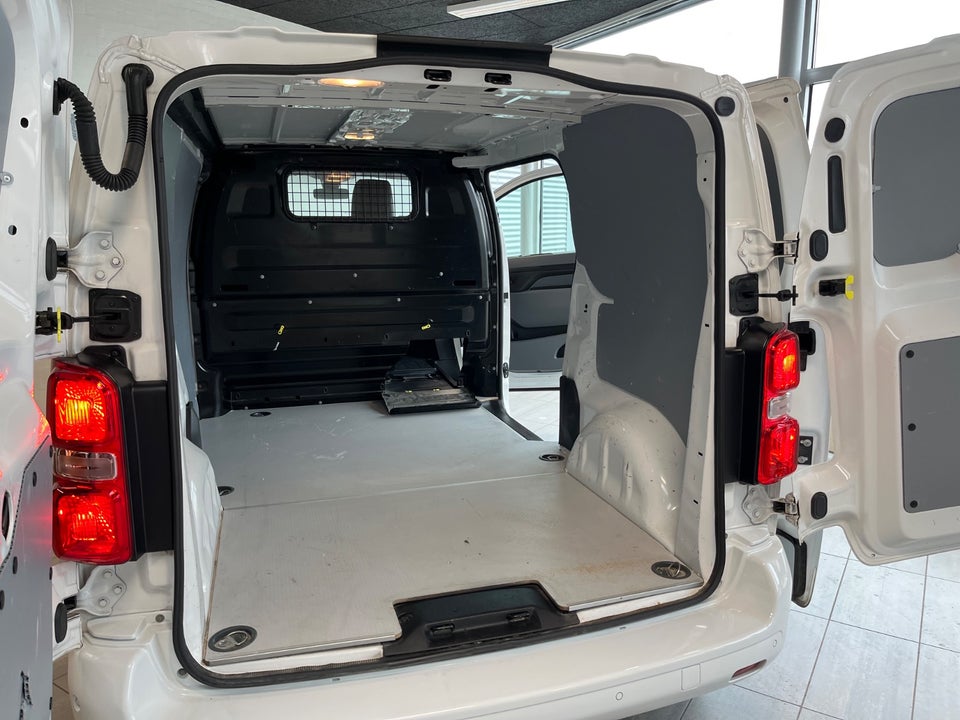 Peugeot e-Expert 50 L2 Premium Van