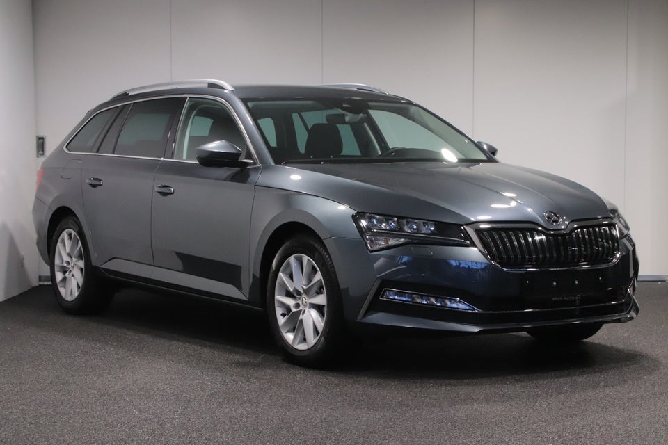 Skoda Superb 1,4 TSi iV Plus Combi DSG 5d