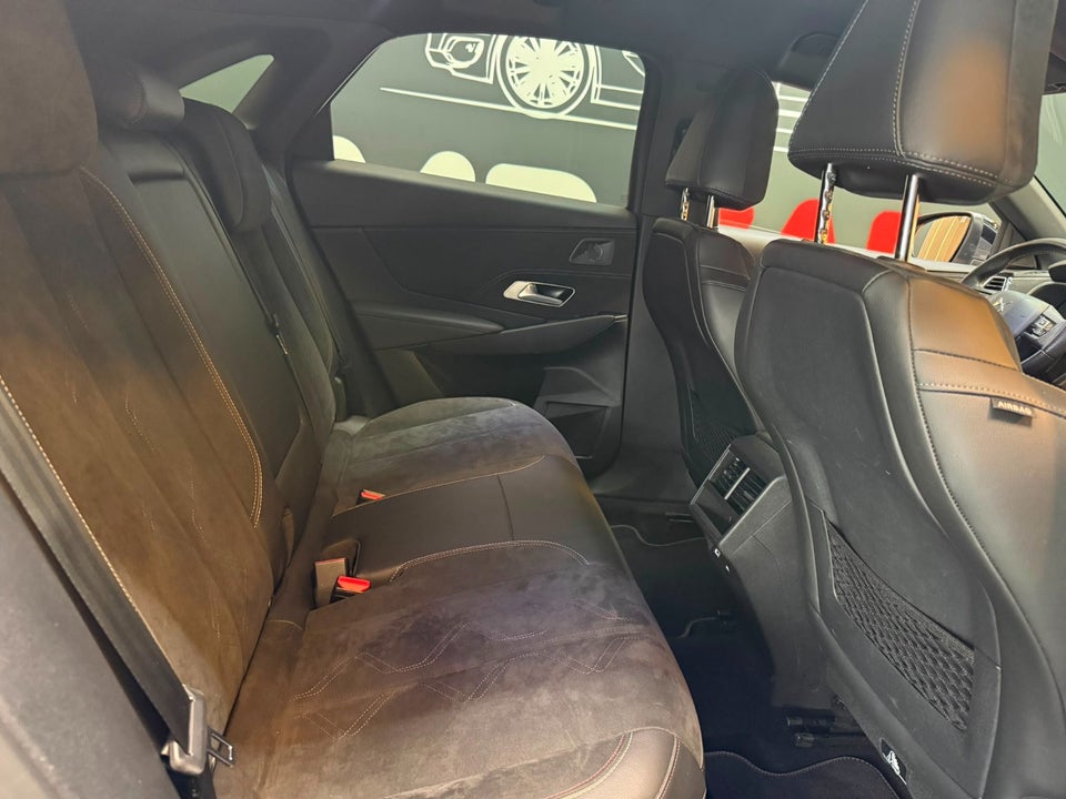 DS DS 7 CrossBack 1,6 E-Tense Performance Line Pack EAT8 5d