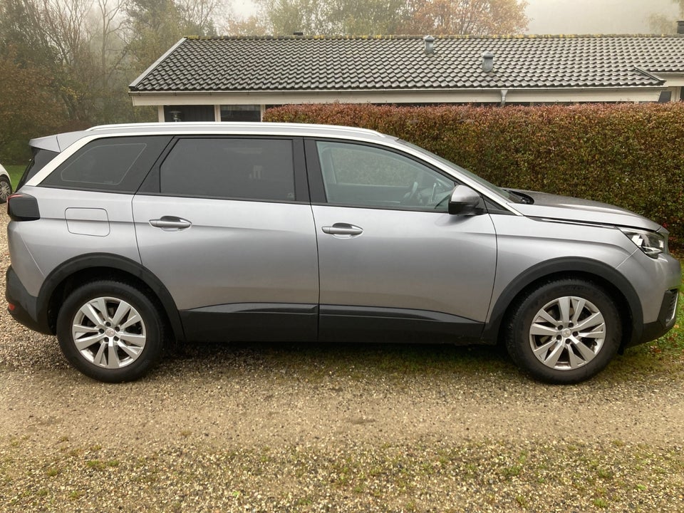 Peugeot 5008 1,2 PureTech 130 Strike 7prs 5d